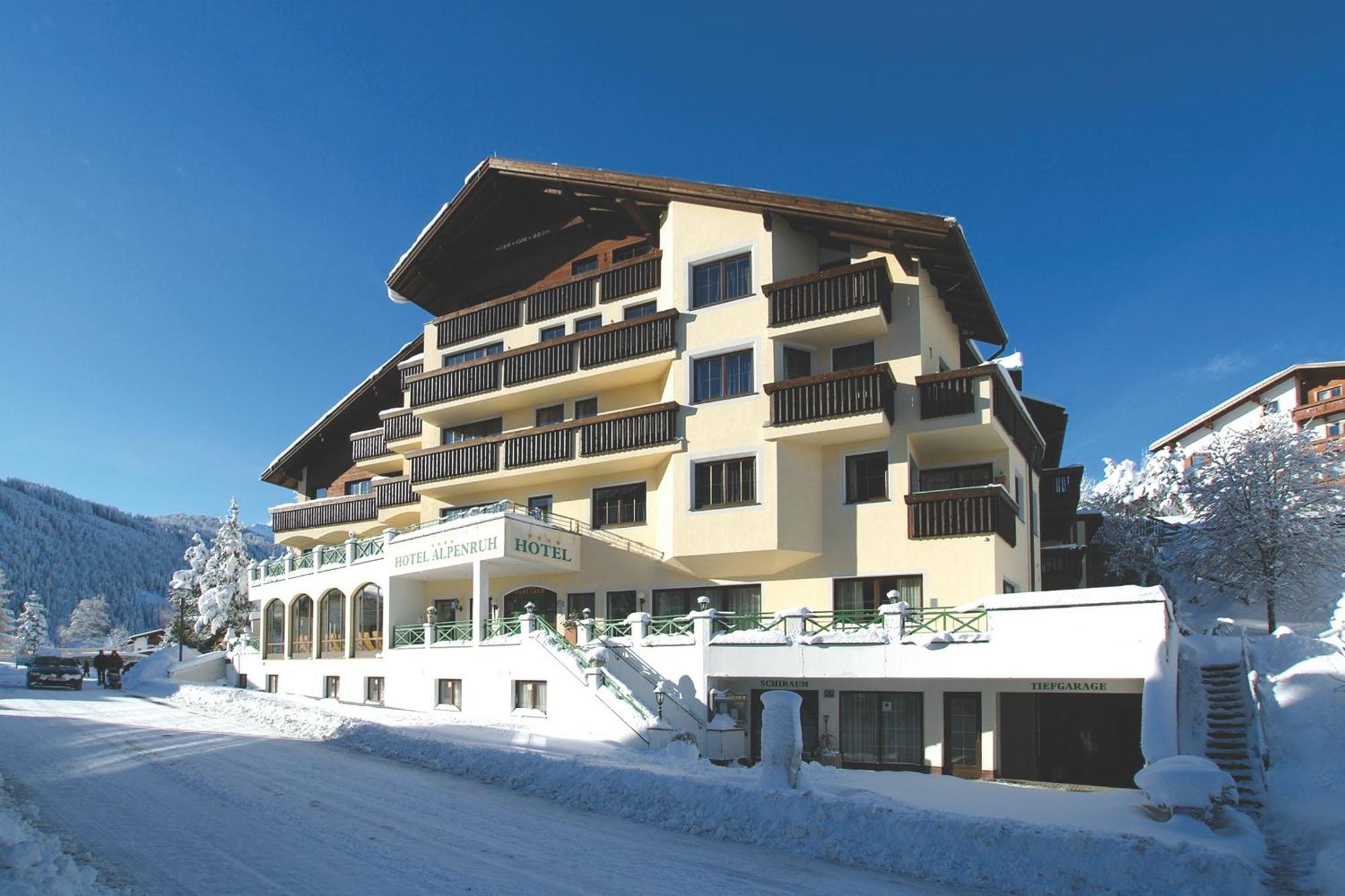 Hotel Garni Alpenruh-Micheluzzi Serfaus Exterior foto
